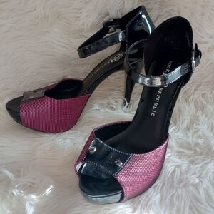 Rock & Republic Pink & Black Mesh Open Toe Ankle Strap Heels